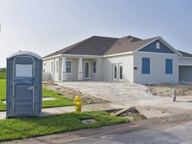 Portable Toilet Options We Offer in Buckingham, FL